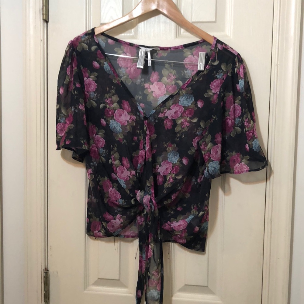 Crop tie floral blouse
